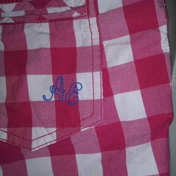 American Eagle plaid pink shorts - Picture 4 of 4